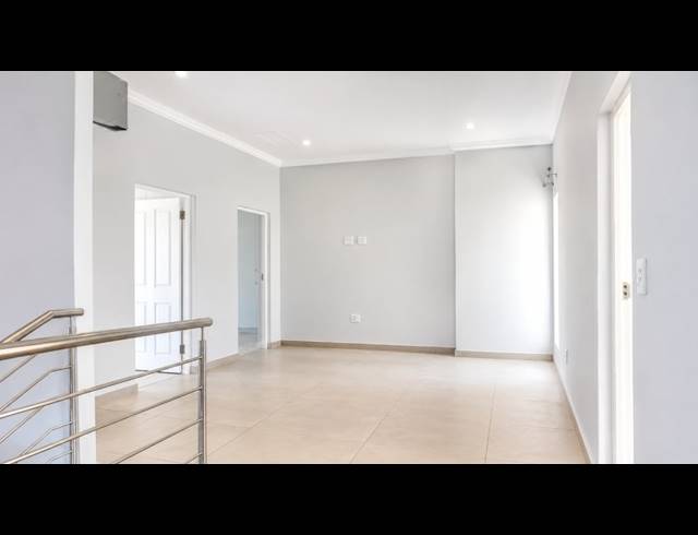 4 BEDROOM FREEHOLD FOR SALE IN SANDOWN